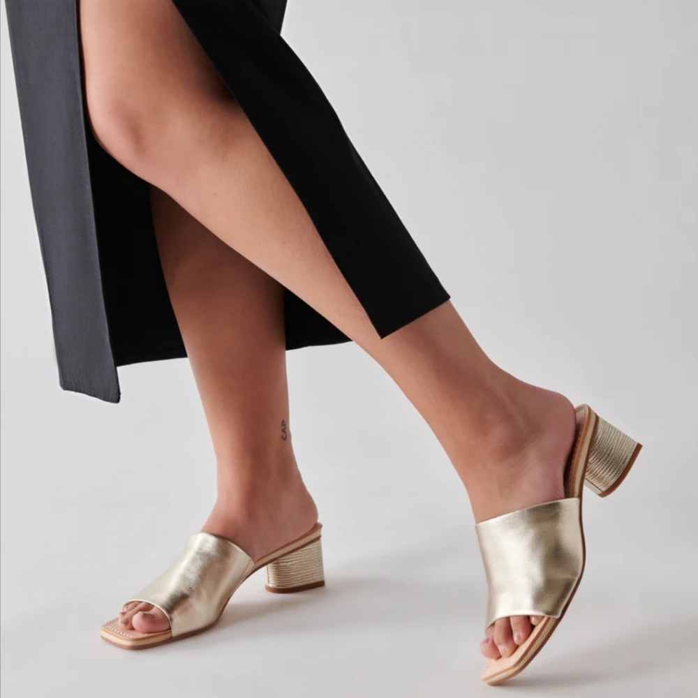 Brand New Dolce Vita Jolice Block-Heel Sandals Gold Slides Size 9M Nib